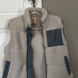 Cozy Sherpa Vest with Blue Accents